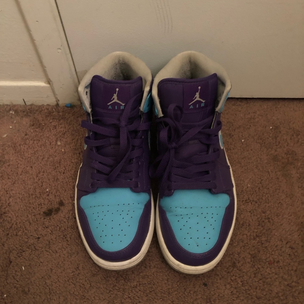 Nike Air Jordan Retro 1 Mid